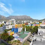 702 On Strand Cape Town - Panoramic Mountain Views